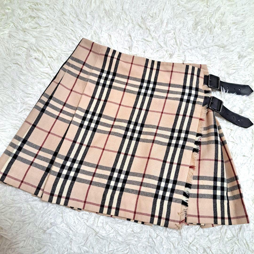 【BURBERRY LONDON】ノバチェック　プリーツ　ミニ巻きスカート Burberrys > バーバリー日本製ノバチェックラッププリーツスカート