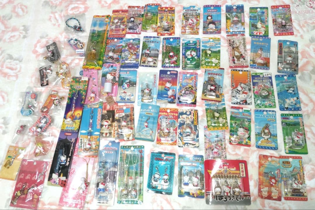 ご当地ハローキティ根付　ファスナーチャームマスコット62点 ハローキティ ご当地キティ根付け ハローキティ根付け ファスナー
