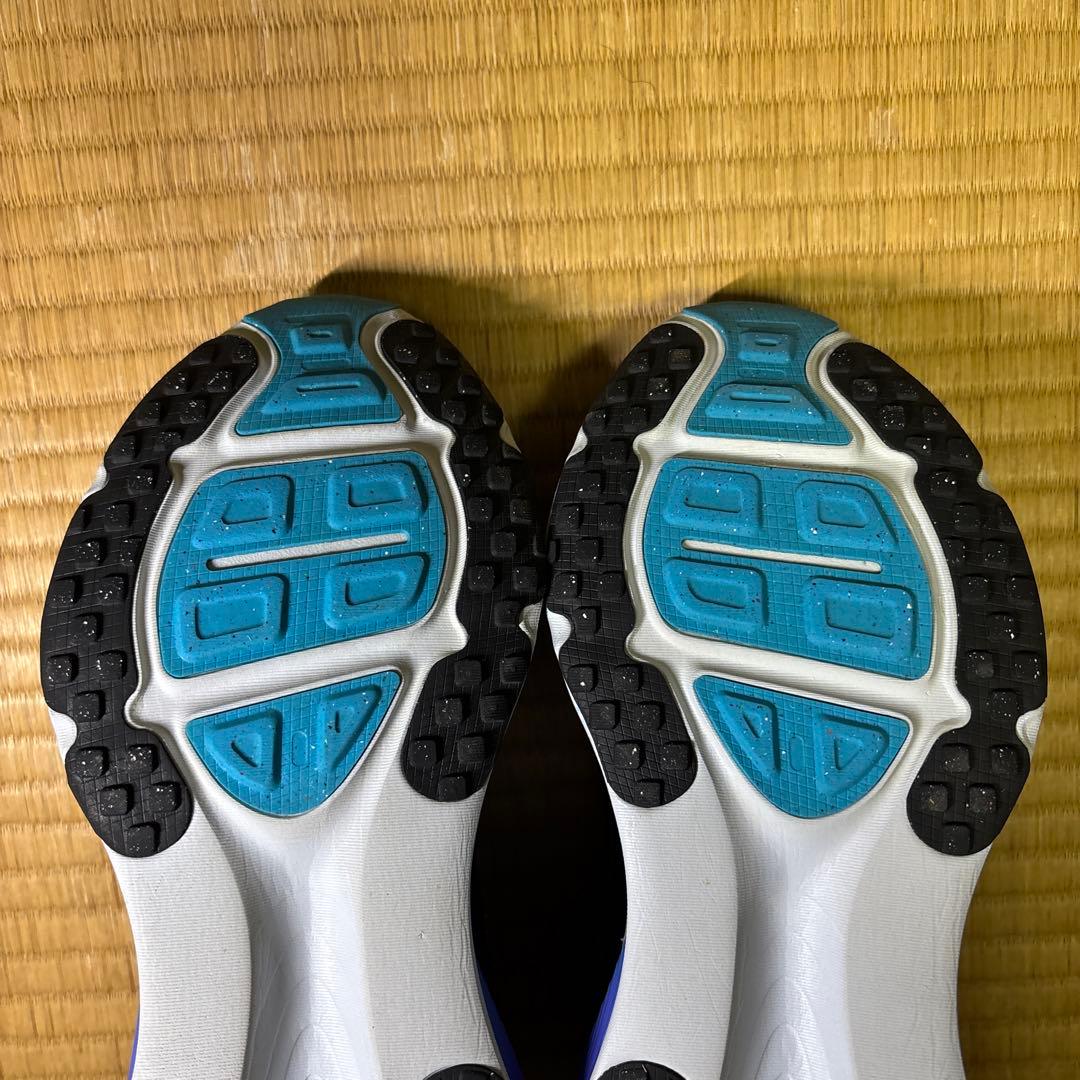 【美品】NIKE ボメロ18 25.5cm