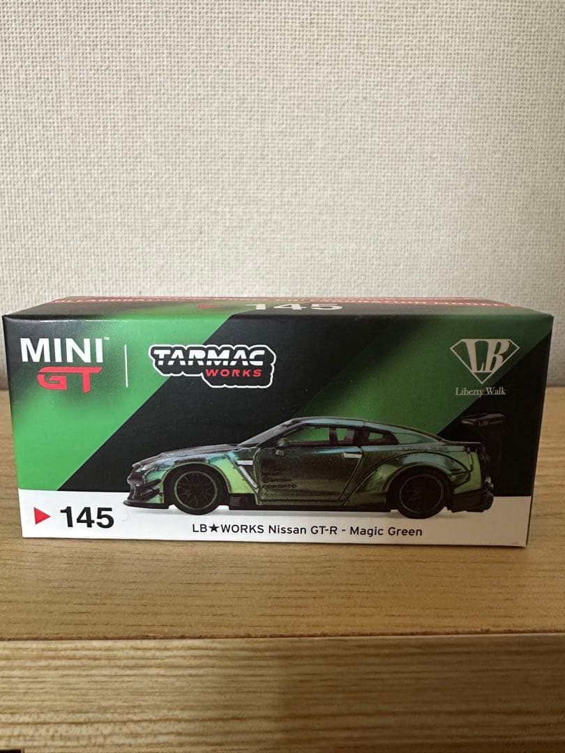 TARMACWORKS LB★WORKSNissanGT-RMagicGreen MINI GT x TARMACコラボ 1/64スケール「LB☆WORKS 日産GT-R」(マジック