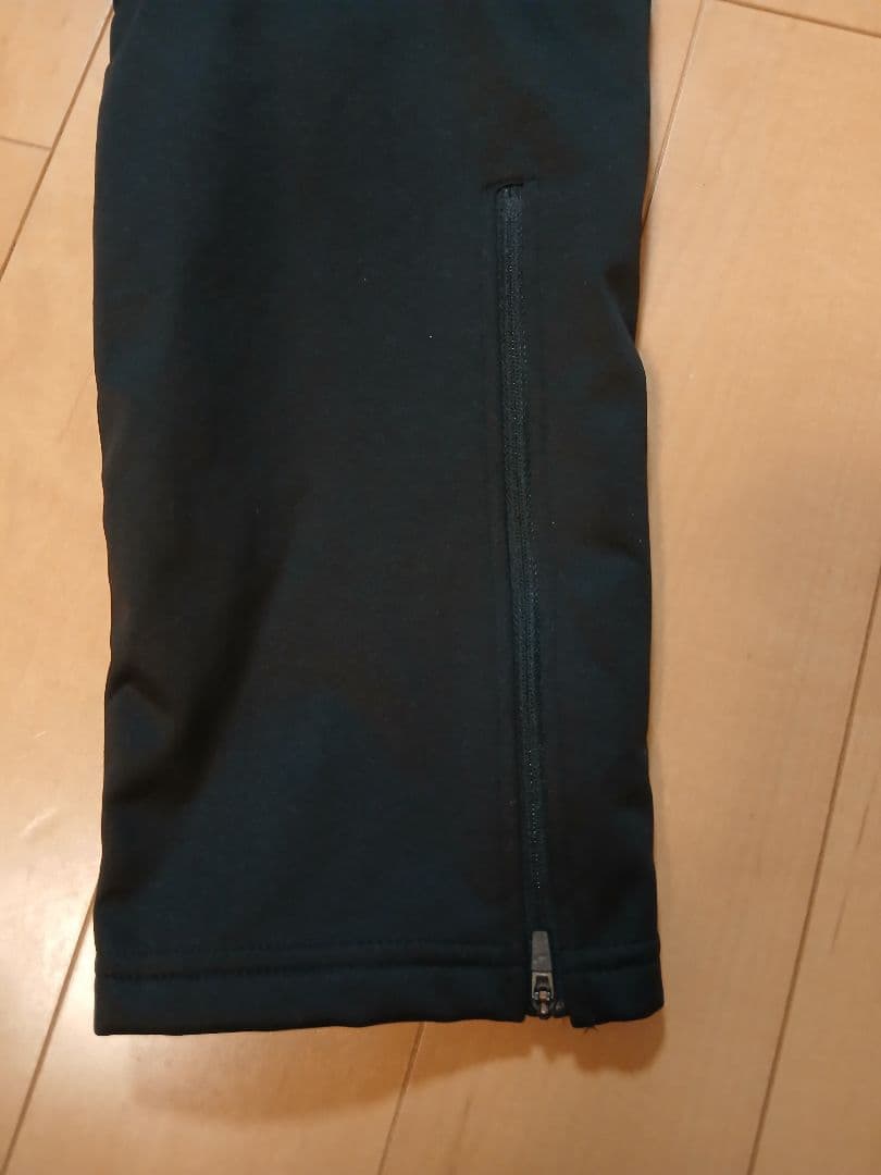 umbro アンブロ ジャージ ブラック パデッド パンツ 防風 防寒 保温