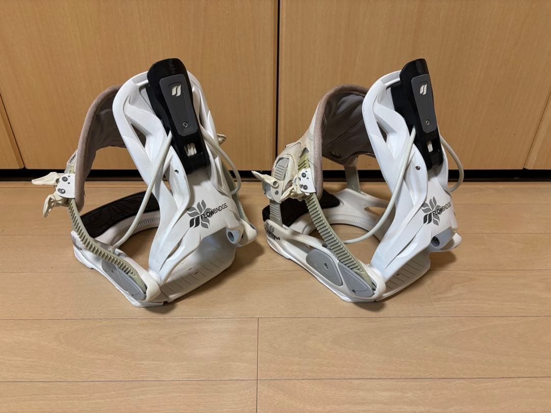 flow amp スノーボード ビンディング