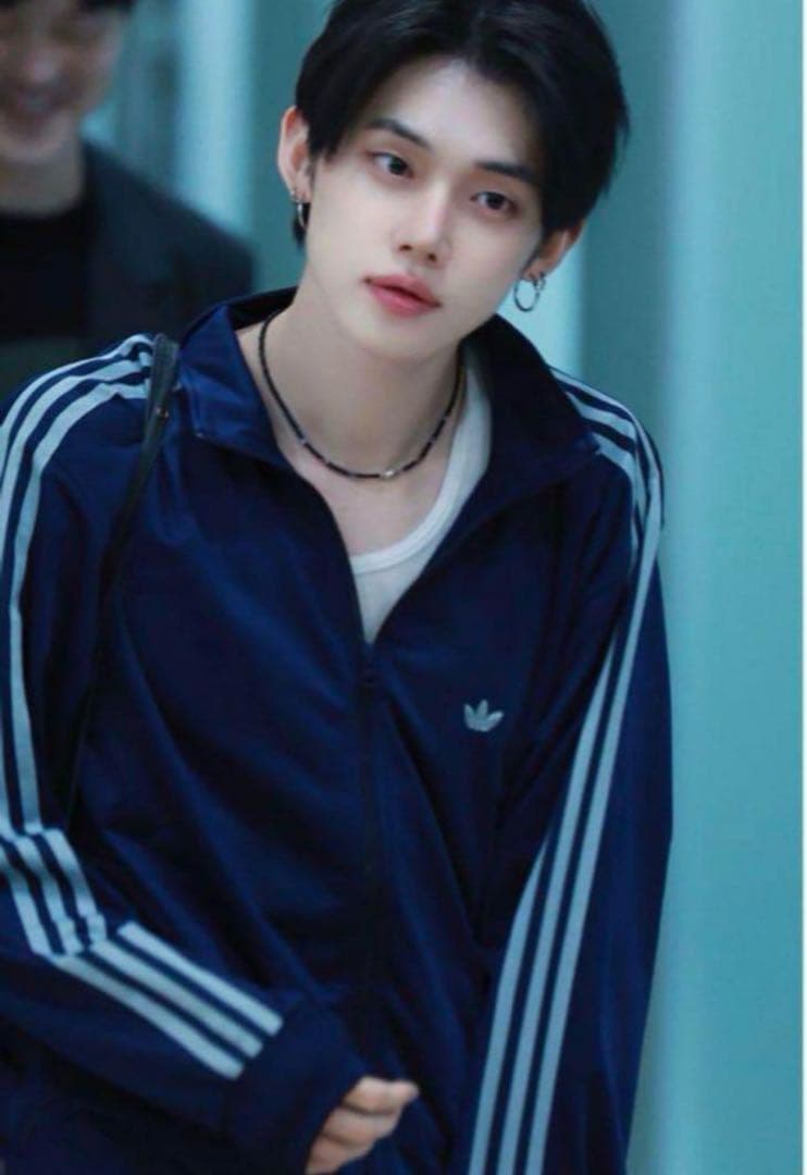 U164 3XLサイズ　ヨンジュン　着用　トラックジャケット　ベッケンバウアー 完売品】TXT ヨンジュン 着用 ベッケンバウアー トラックジャケット XL