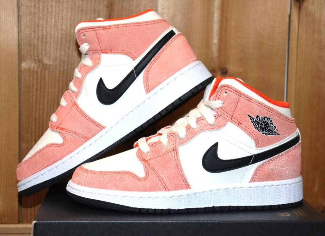 新品 NIKE AIR JORDAN 1 MID SE (GS) 23.5cmⒽ