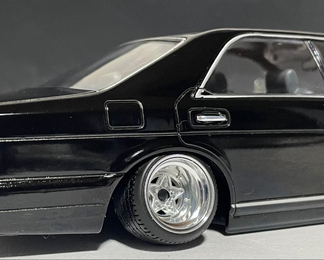 1/24 アシェット 国産名車 NISSAN グロリア 改造車 カスタム 旧車