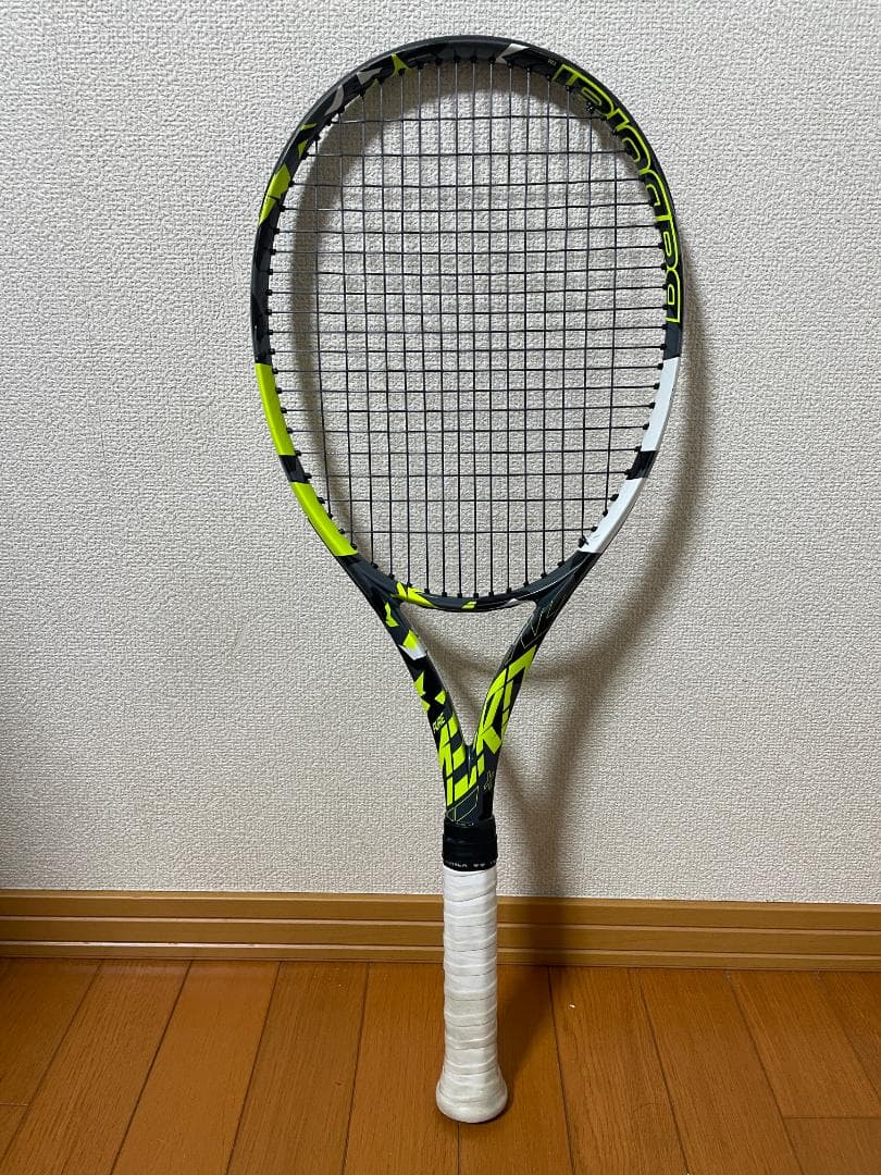 Babolat Pure Aero + バボラ ピュアアエロプラス グリップ2 Amazon | [ラケット]バボラ ピュアアエロ VS 2020 G2（グリップサイズ2