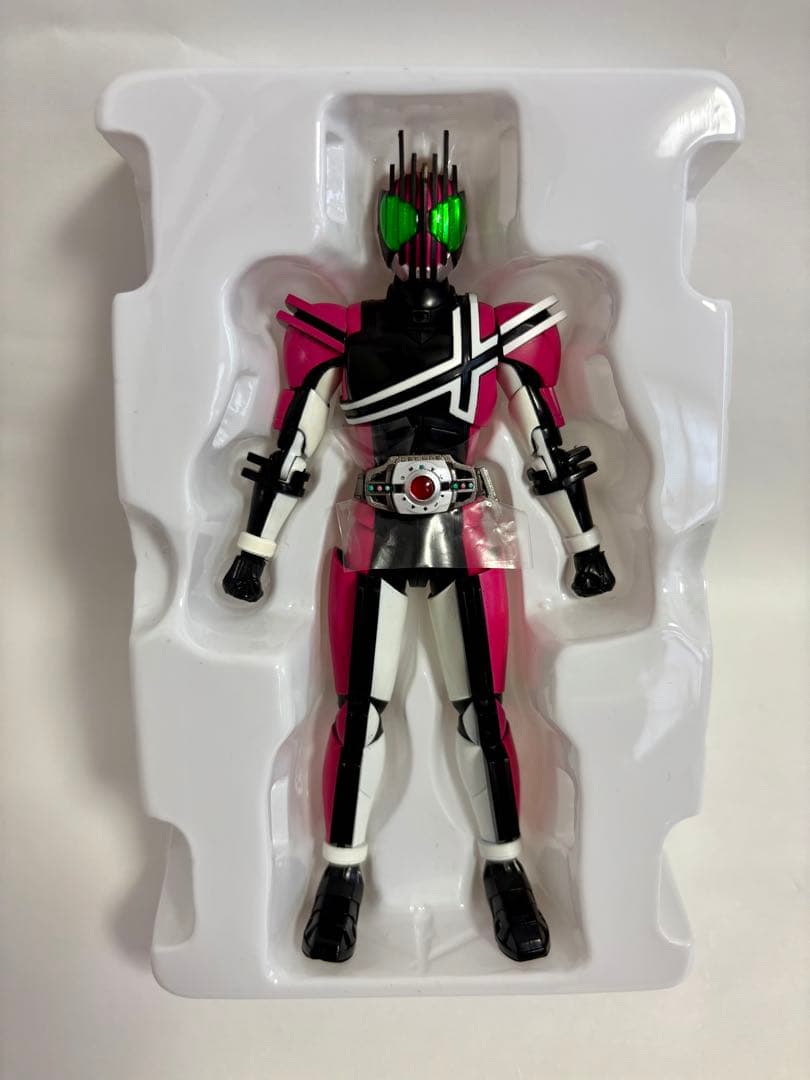 S.H.Figuarts 真骨彫仮面ライダーデイケイド ネオディケイドライバー