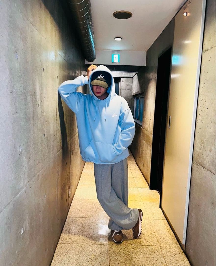 中島健人 I AM:U FC限定グッズ パーカー ライトブルー - メルカリ