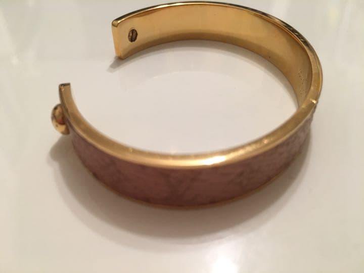 ルイヴィトン モノグラムバングルジョンクワイルドLV ピンク - メルカリ