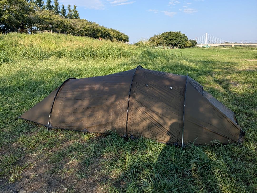 POMOLY（ポモリー） Locomotive 2 　専用グランドシート付き Locomotive 20 トンネル型テント | 煙突穴付き キャンプテント POMOLY