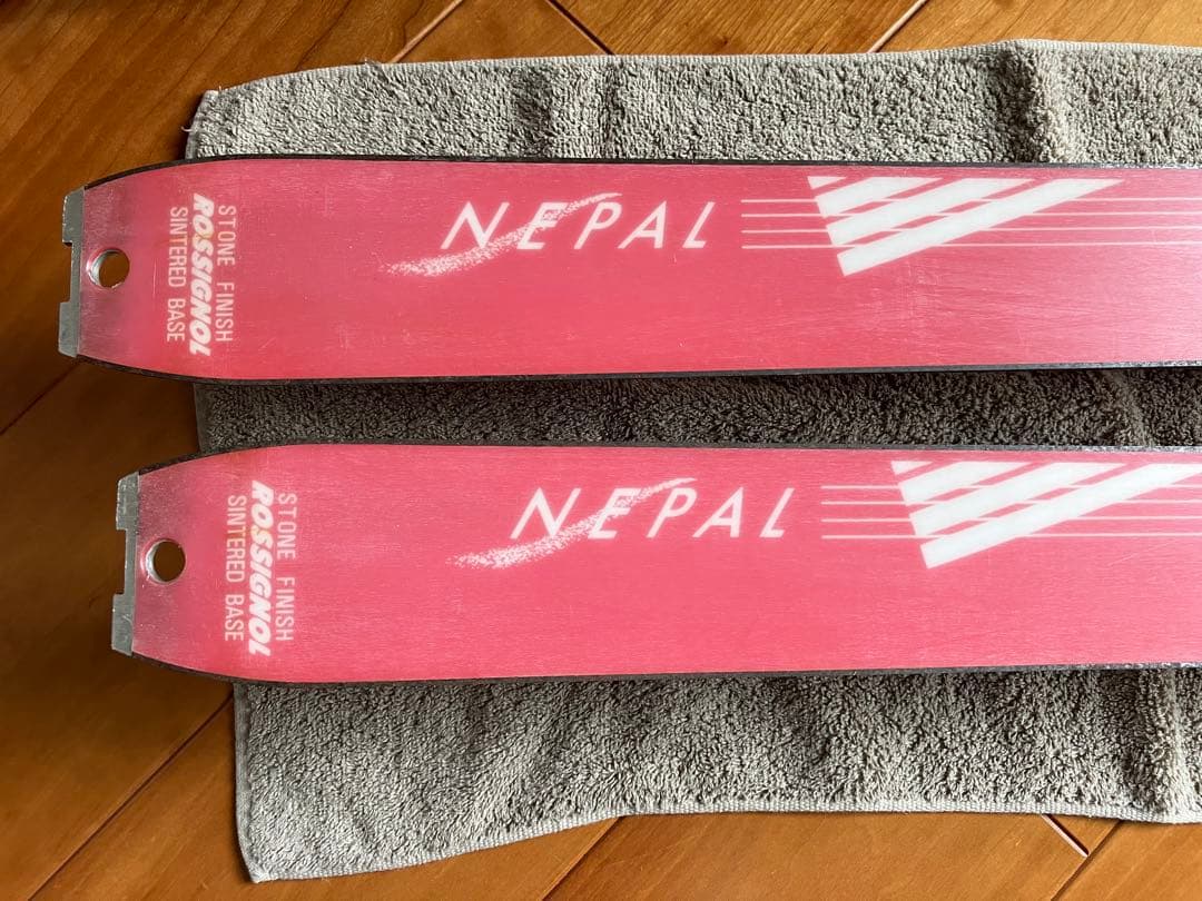 山スキー ロシニョール/ネパール 180cm、シール、ストックリング付き