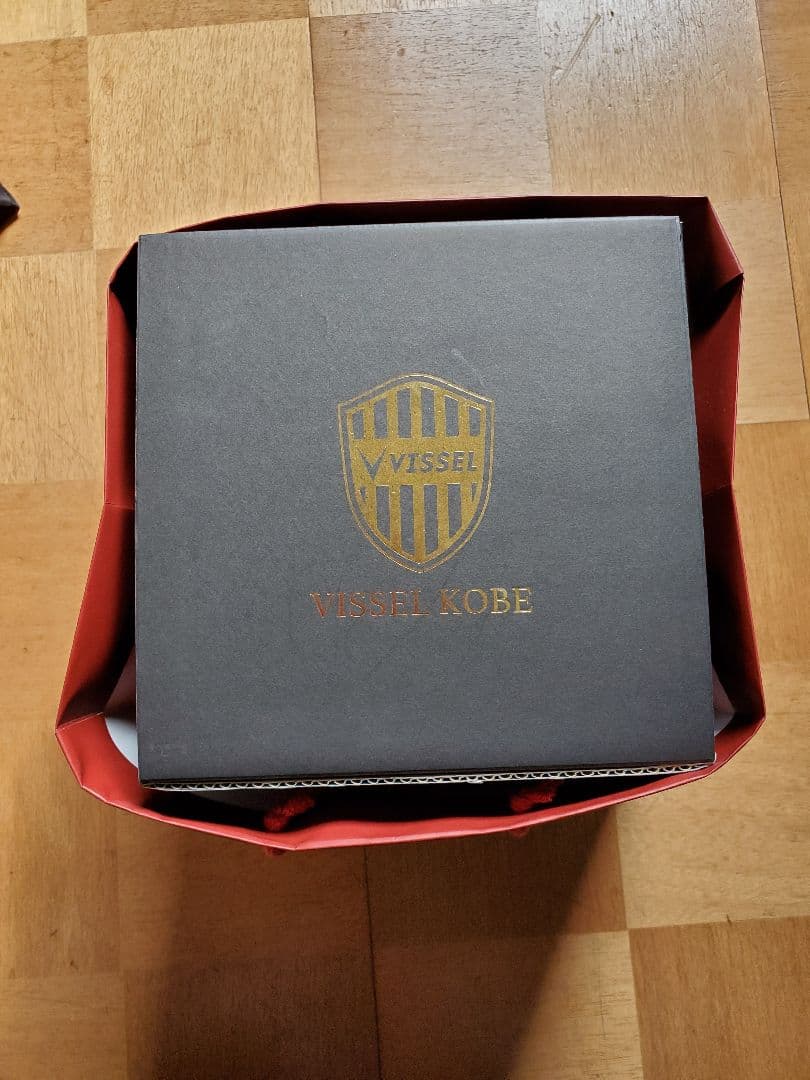 ヴィセル神戸　13番　サインボール ヴィッセル神戸 選手寄せ書き 直筆サインボール 2013年頃 - メルカリ