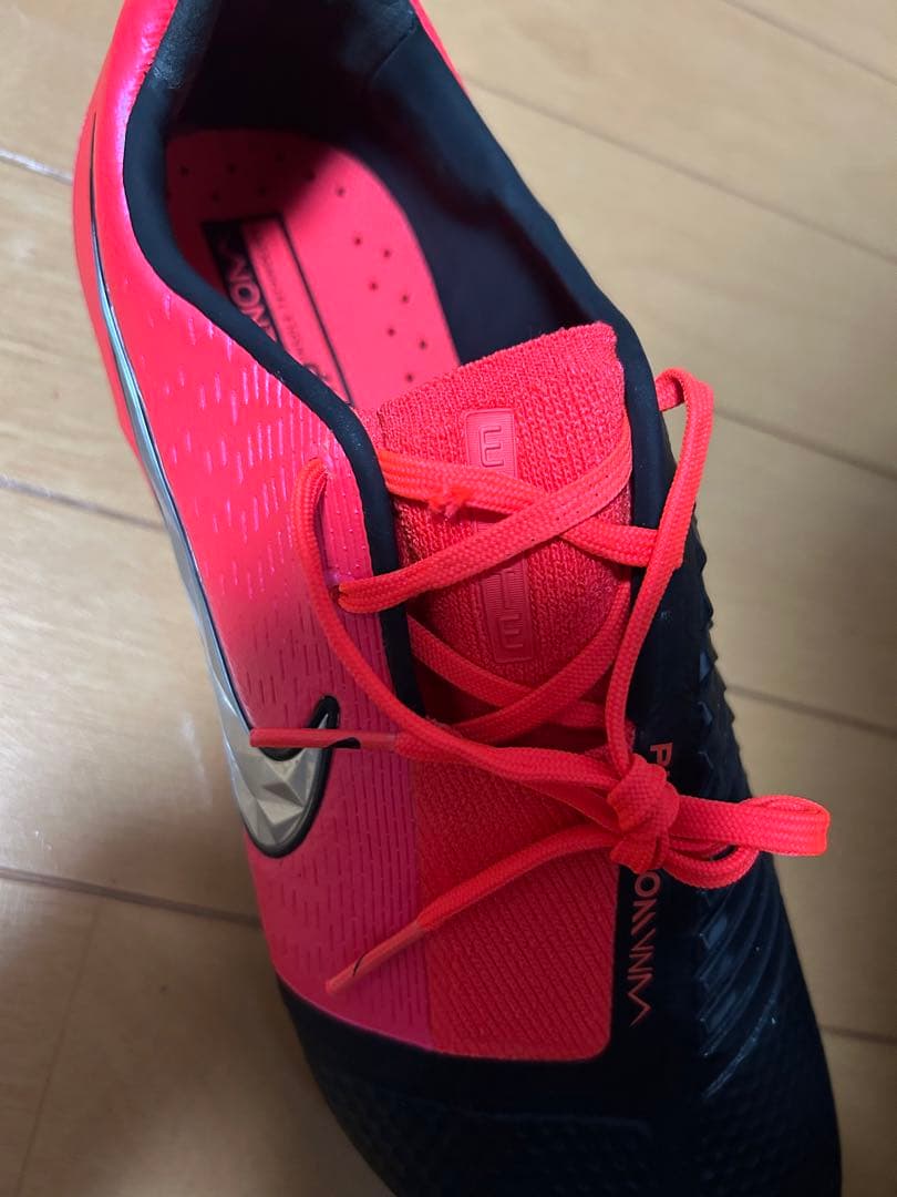 26日まで掲載】NIKE ファントムヴェノムエリートHG 25.5cm