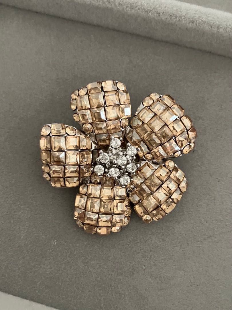 本日セール⭐︎FOXEY FLEUR フォクシーブティック　ブローチ 26645 Brooch 