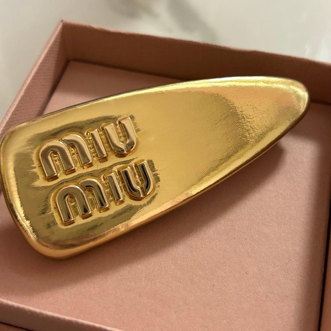miumiu ゴールド ヘアピン ヘアクリップ ミュウミュウ ヘアアクセサリー ヘアクリップ ヘアピン ゴールド