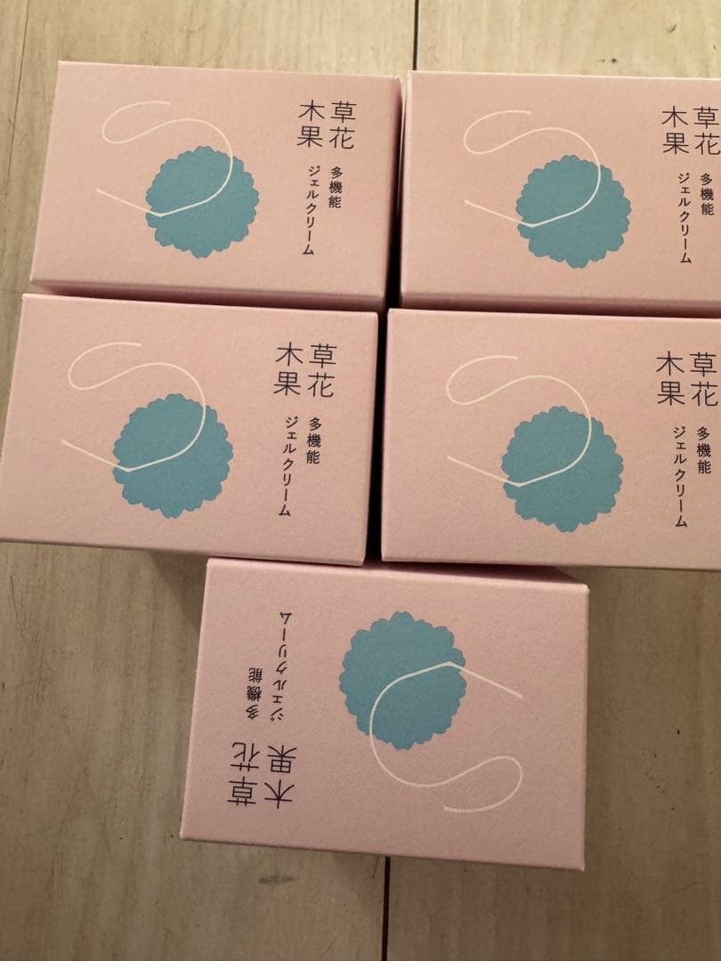 【未使用5個セット】草花木果／多機能ジェルクリーム 90g 草花木果 / 多機能ジェルクリームの公式商品情報｜美容・化粧品情報は