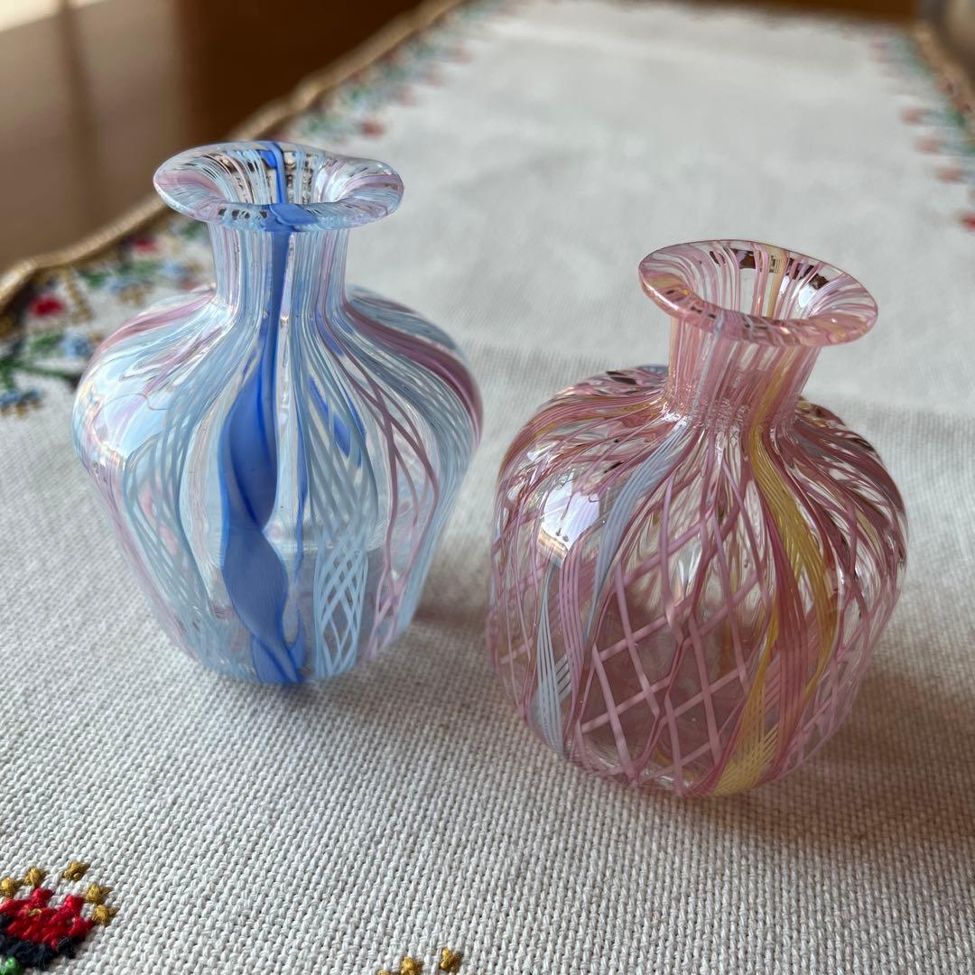 ベネチアンガラス　レース　香水瓶　一輪挿し　　　花瓶　2個セット ベネチアンガラス レース 香水瓶 一輪挿し 花瓶 2個セット