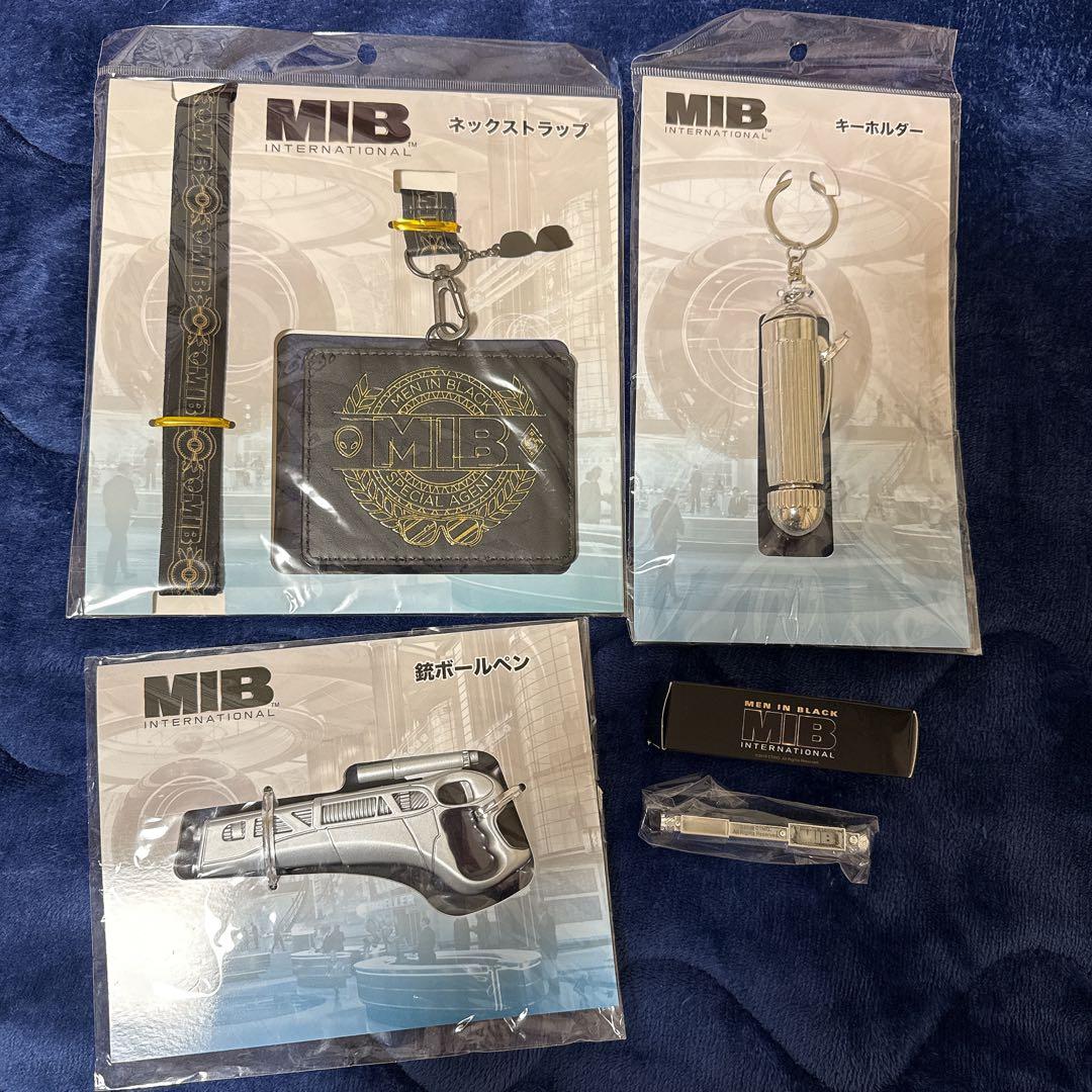 メンインブラック　グッズ　キーホルダー　ストラップ　洋画　ボールペン　コスプレ ネックストラップ付き 本革 ボールペンホルダー 全5色 その他雑貨 MADE