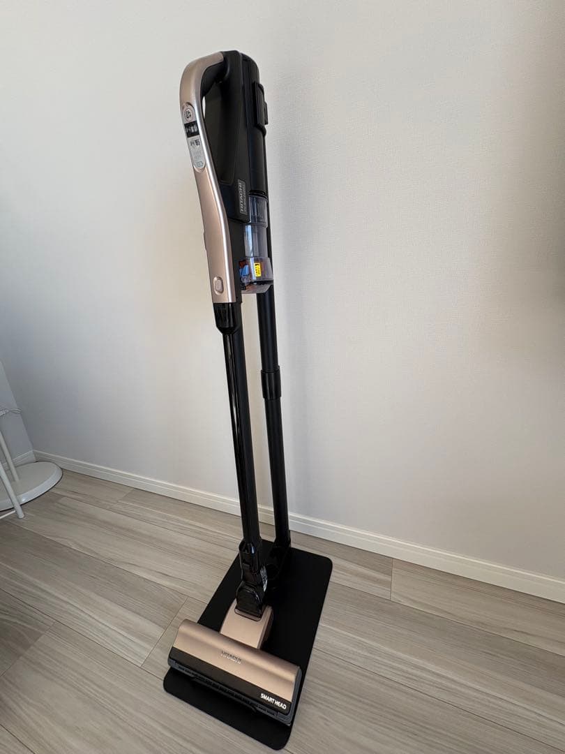 日立　スティッククリーナー　PV-BHL2000J　シャンパン　◇スタンド付◇ 日立 掃除機 【新品同様】スティッククリーナー ラクかるパワー