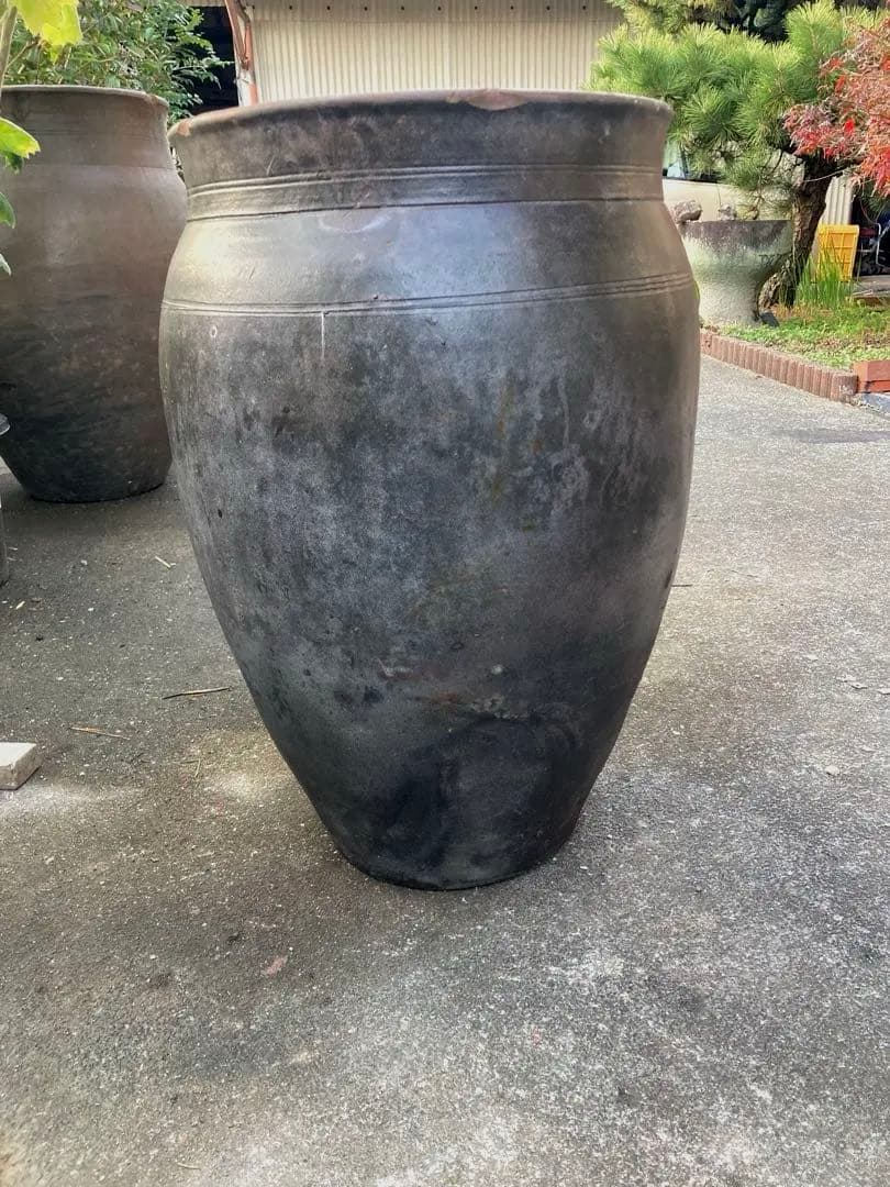 存在感抜群】特大 古い甕 貯蔵壺 古民具 時代物 陶器 ブラック61センチ