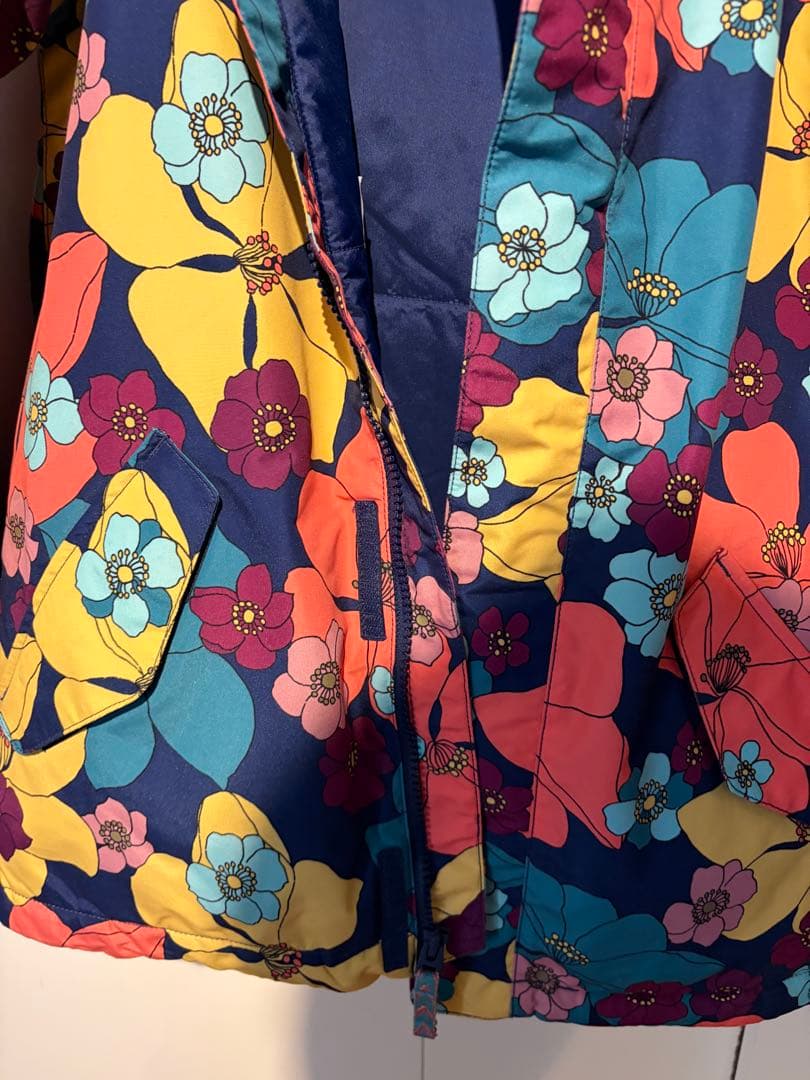 バートン ガールズ ウェアLサイズ 上下セット 150cm-163cm-のセールの時期