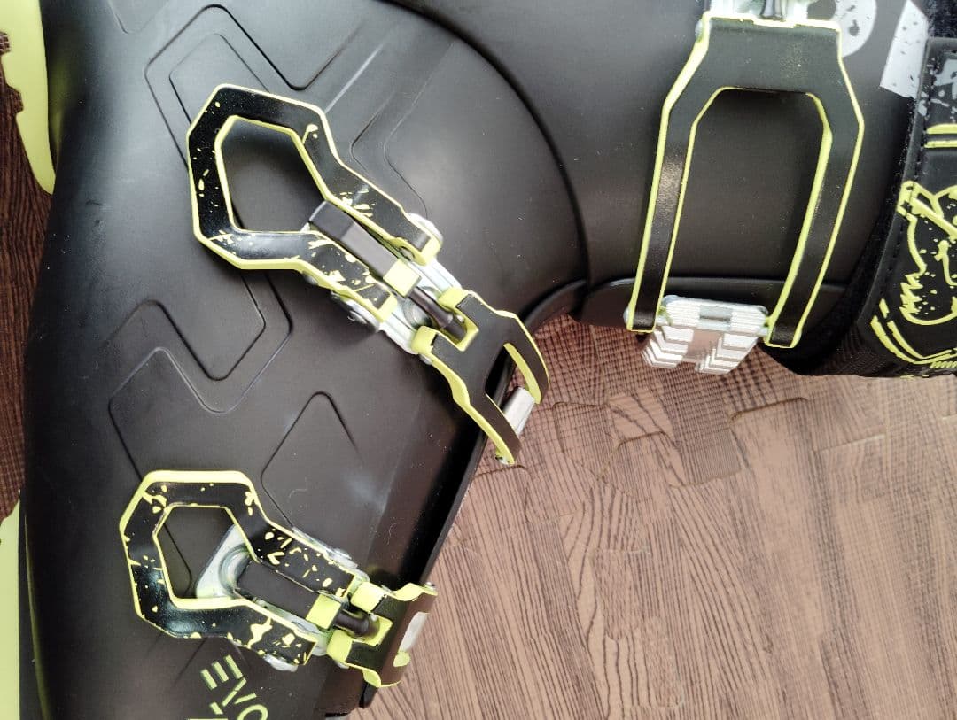 【超美品】ロシニョール スキーブーツ EVO 70 26.5CM 国内正規品