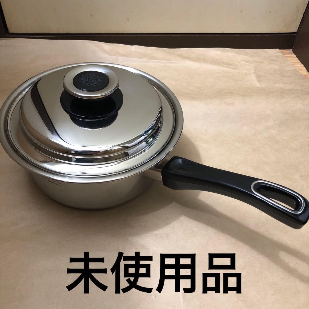 未使用　レインボークッカープレミアム　内径17cm 片手鍋 Tupperware (タッパーウェア) 片手鍋 17cm/2L レインボークッカー