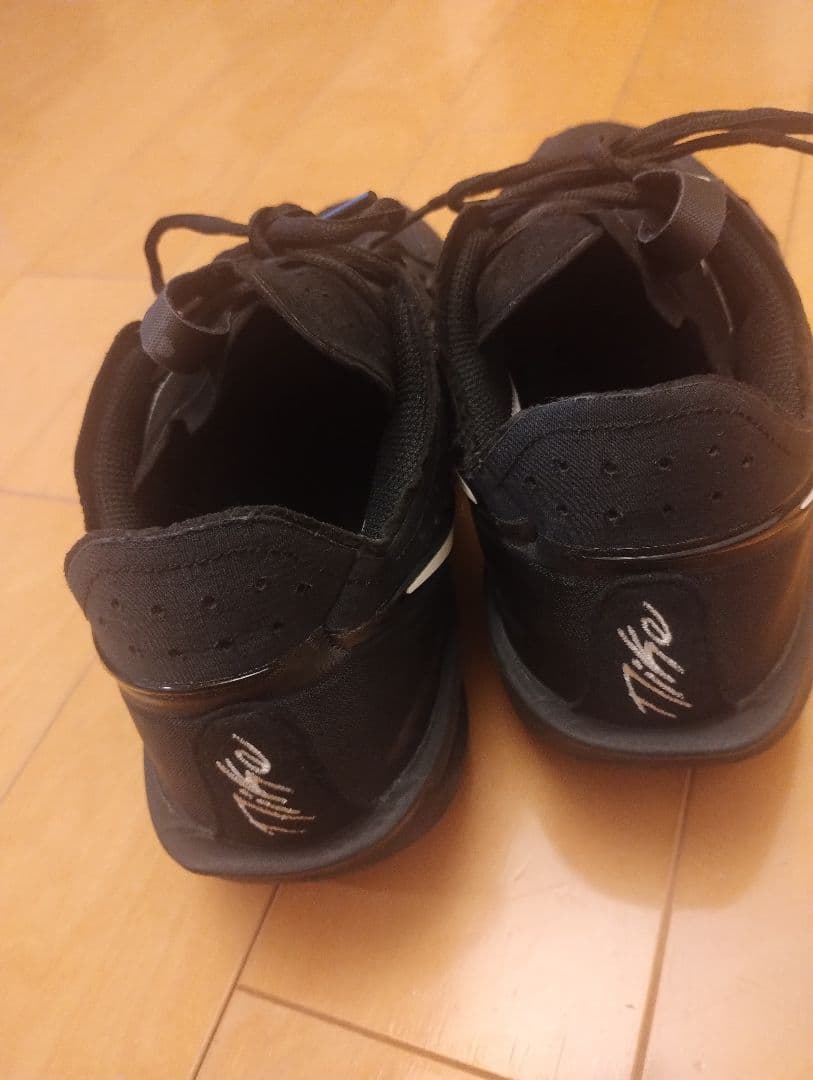 Nike G.T. カット3 28.5cm　3回のみ室内使用　箱あり