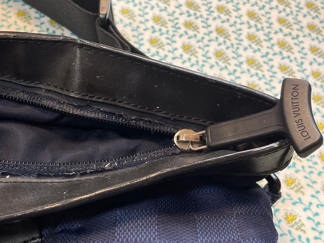 ジ*ニ様 LV ルイヴィトン ダミエ チャレンジカップ ソラーノ ネイビー