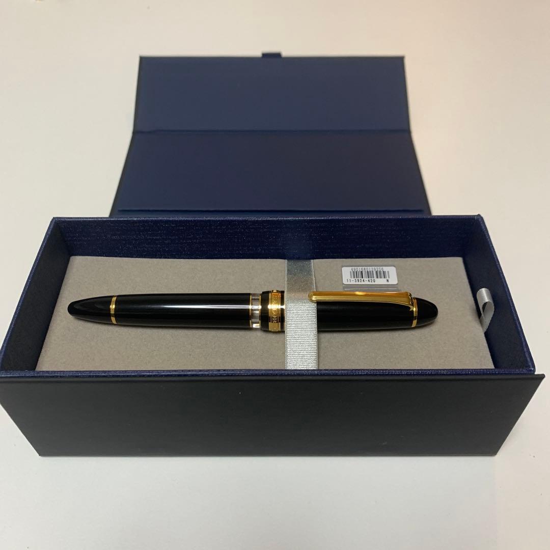 セーラー万年筆 プロフィット レアロ 中字(M)ブラック 11-3924-420 セーラー万年筆 プロフィットレアロ 11-3924 [ブラック] (万年筆) 価格