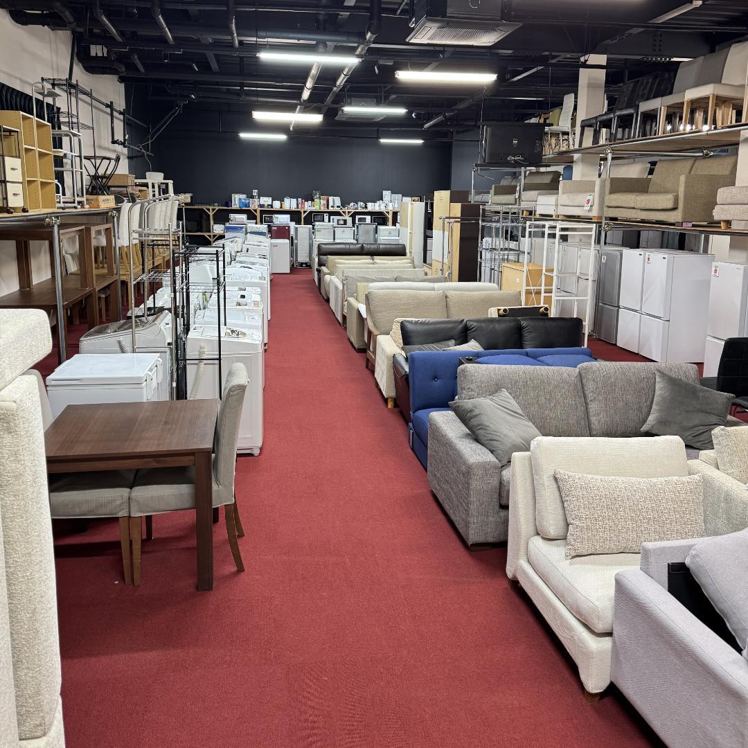 都内23区配送無料 未使用モデルルーム展示品 ケユカ2Pソファー 洗浄