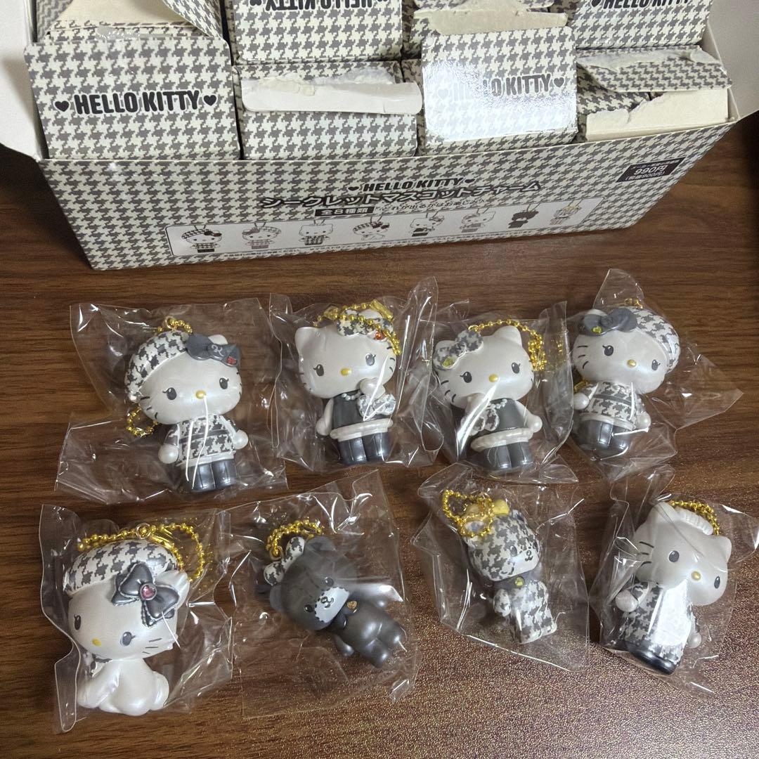 箱無し　ハローキティ チェック柄キーホルダー 8個セット 箱無し ハローキティ チェック柄キーホルダー 8個セット