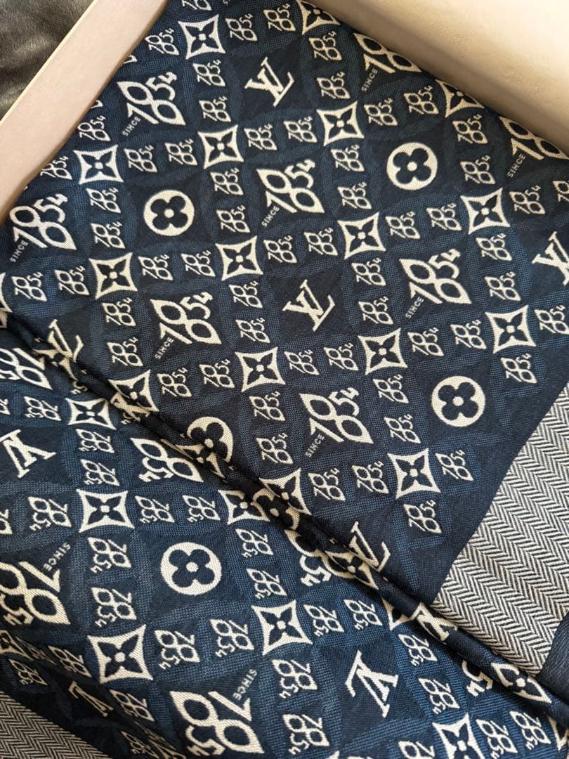 Louis Vuittonショール・SINCE 1854 スカーフ新品 LOUIS VUITTON】ルイヴィトン『ショール・モノグラム SINCE 1854