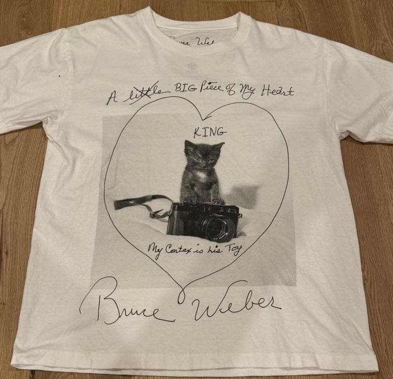 石田ゆり子 着 Bruce Weber BIOTOP Tシャツ 猫 ビオトープ - メルカリ