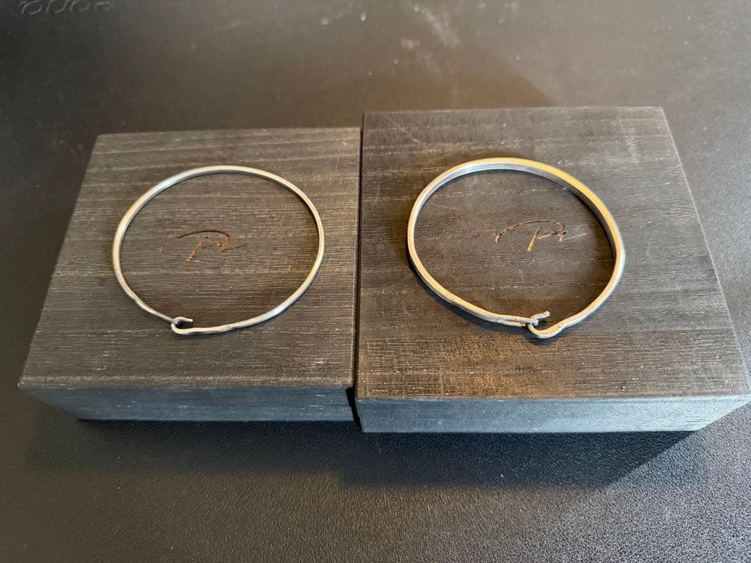 PRY シュウト Silver Hook Bangle バングルセット販売 - メルカリ