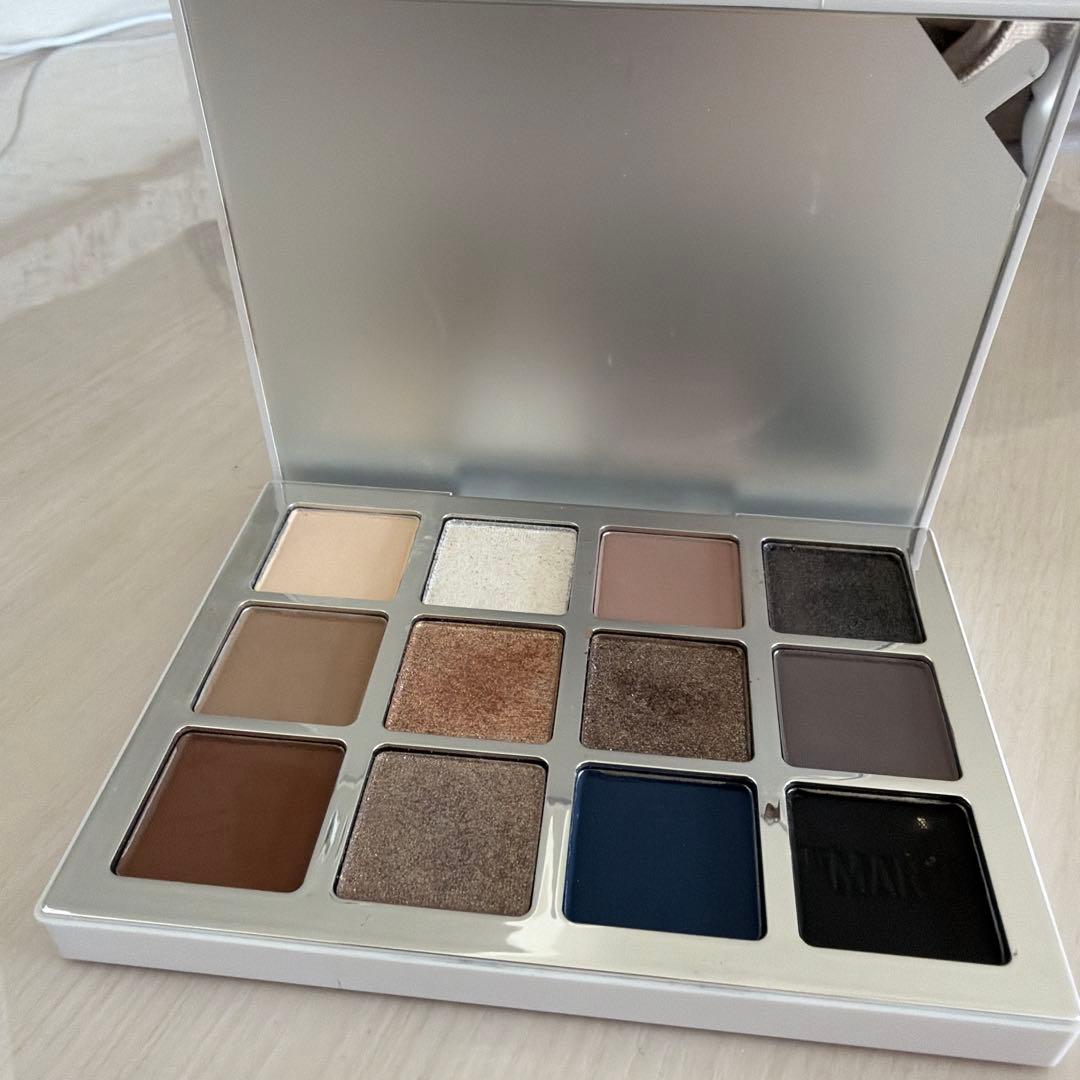 Makeup by Mario アイシャドウパレット MAKEUP BY MARIO☆Master Mattes 12色アイシャドウパレット (Makeup By