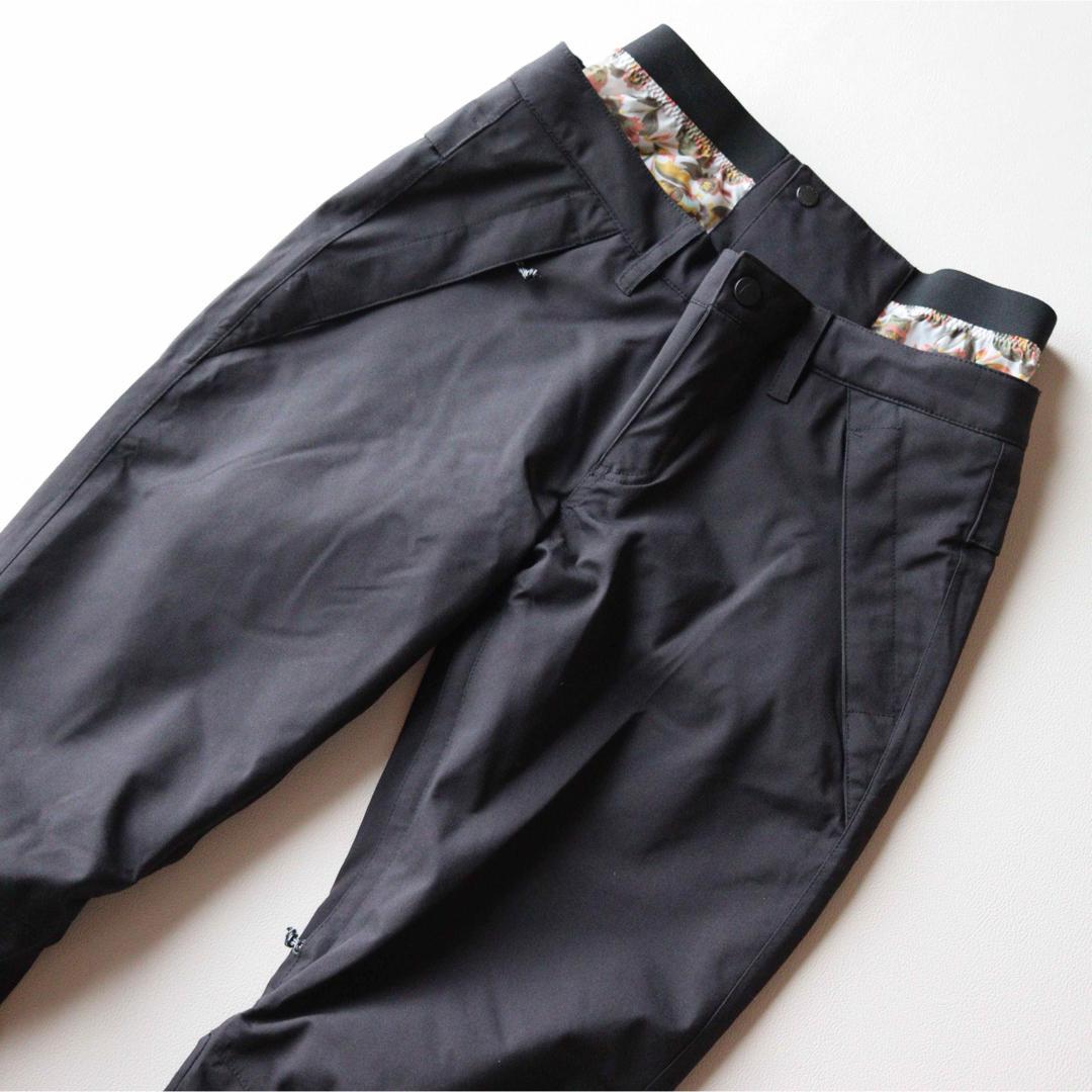 5435【極美品】バートン パンツ スノボウェア レディース 裏地花柄