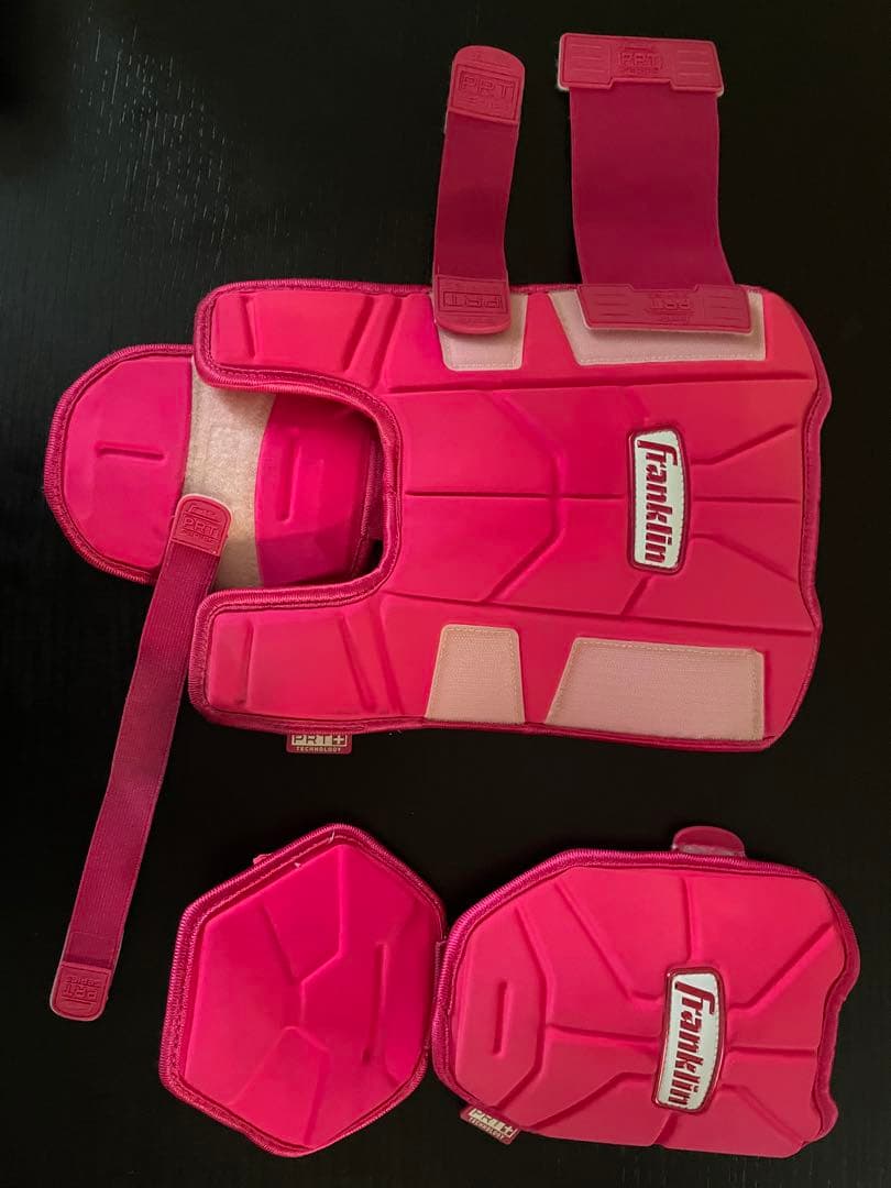 Franklin 保護エルボーガード　左右兼用　フットガード 楽天市場】フランクリン エルボーガード ＆ レッグガード（左右兼用