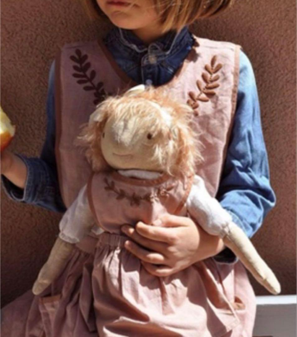 apolina ワンピース　3-5y 新品　エプロンワンピース apron-story_460-0201