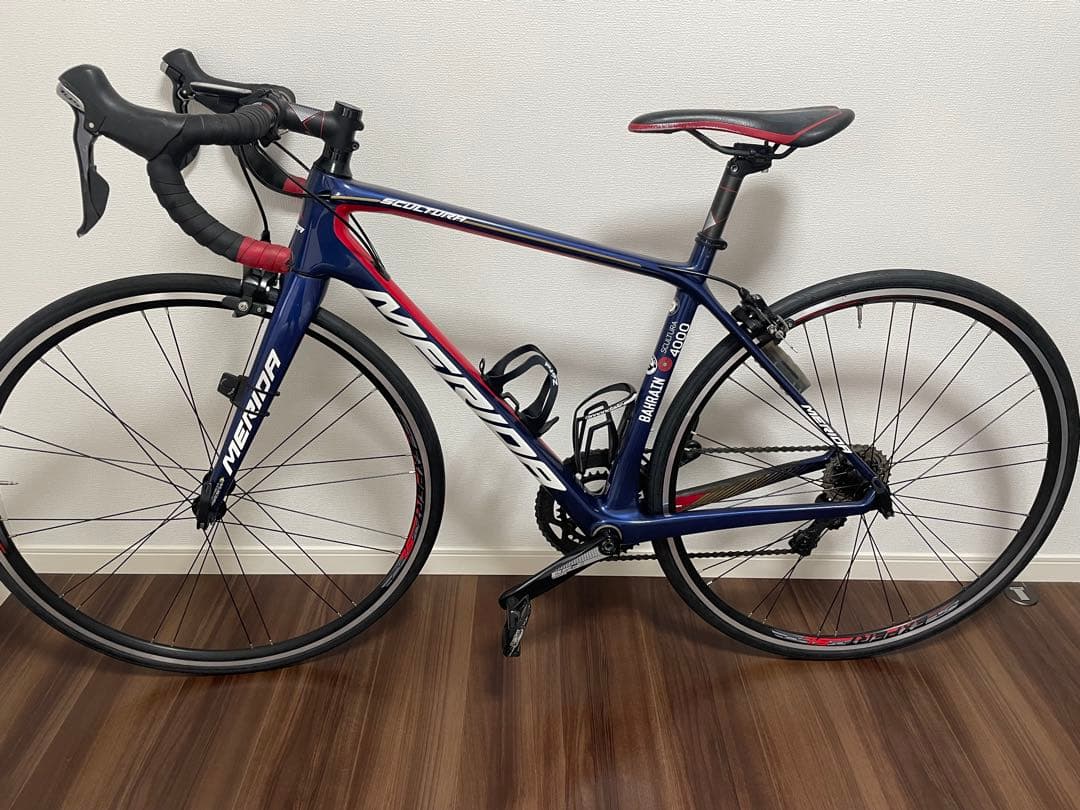 MERIDA SCULTURA 4000 バーレーンカラー メリダ SCULTURA4000 限定100台のバーレーン・メリダ チームカラー特別
