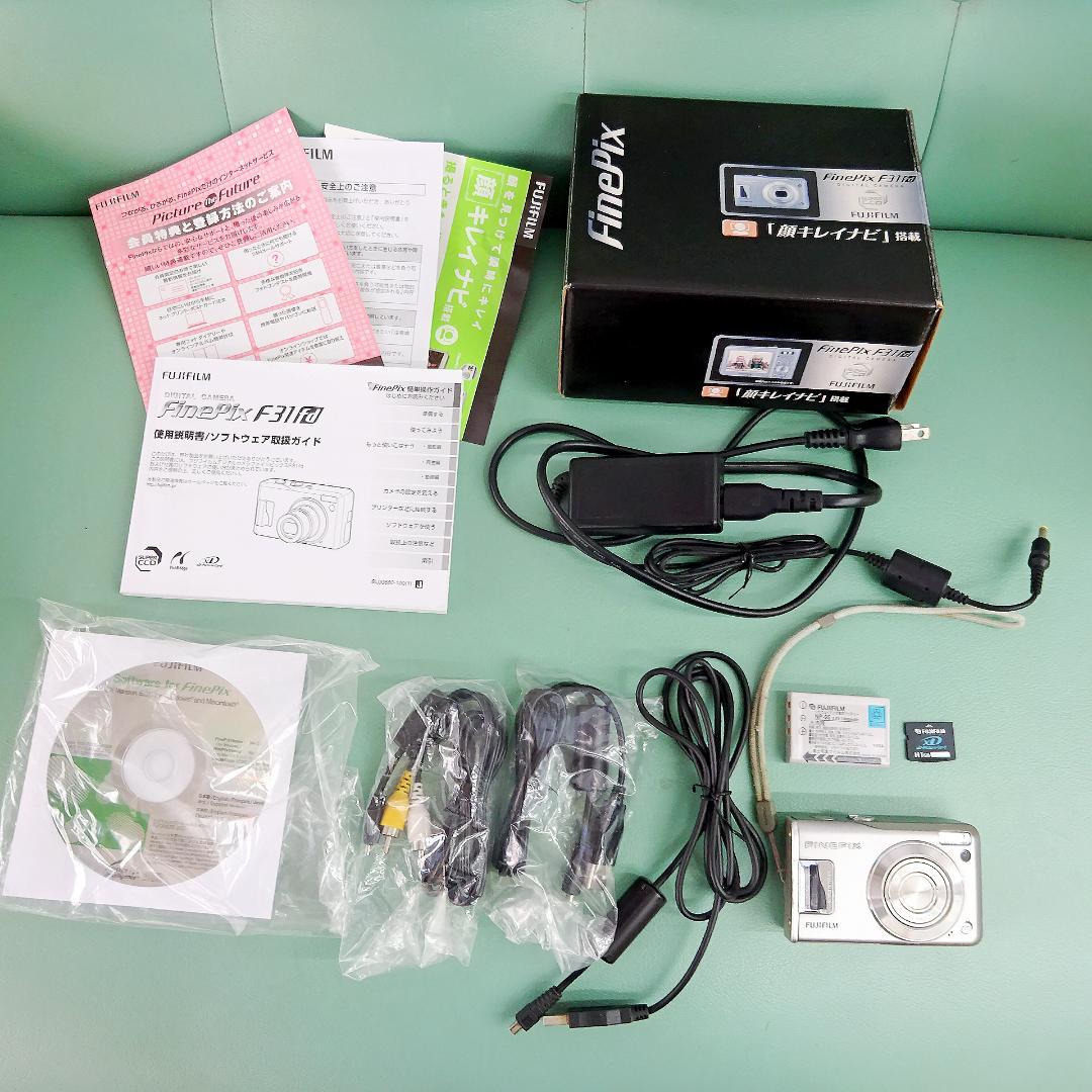 FUJIFILM FINEPIX F31FD コンデジ 箱付 すべて揃っています