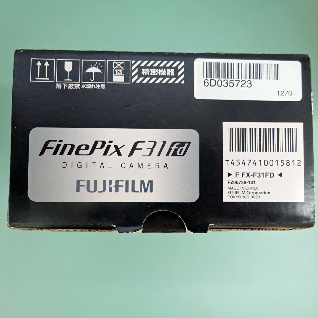 FUJIFILM FINEPIX F31FD コンデジ 箱付 すべて揃っています