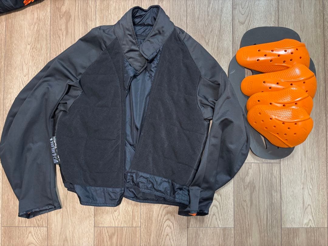 HYOD 秋冬用ジャケット Mサイズ ブラック 純正ハンガー付き - メルカリ