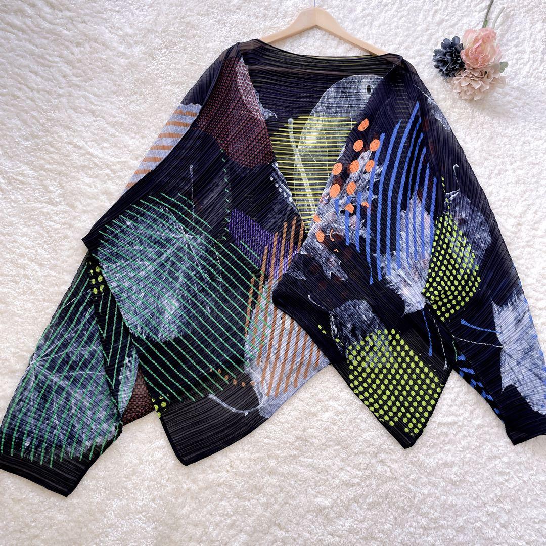 希少 プリーツプリーズ イッセイミヤケ 総柄 変形ポンチョ ストール ケープ