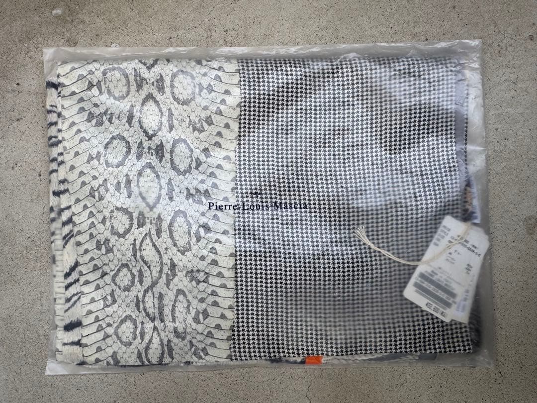 新品Pierre-Louis Masciaピエールルイマシア シルクストール 独創的な色柄が芸術作品のようなストール 「ピエール・ルイ・マシア