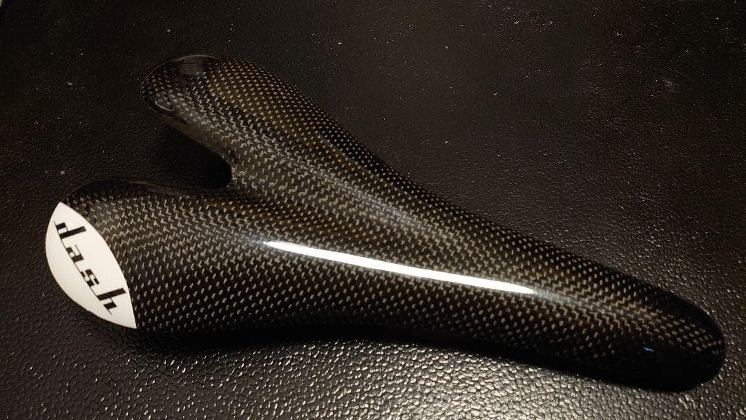 Dash cycles m4 ダッシュサイクルズ カーボンサドル 47g Dash cycles m4 ダッシュサイクルズ カーボンサドル 47g Dash cycles