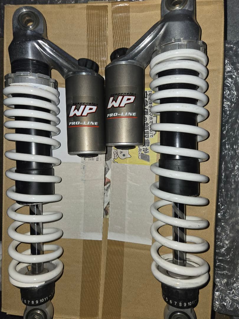 WP ホワイトパワー サスペンションショック 2本セット GS400 350