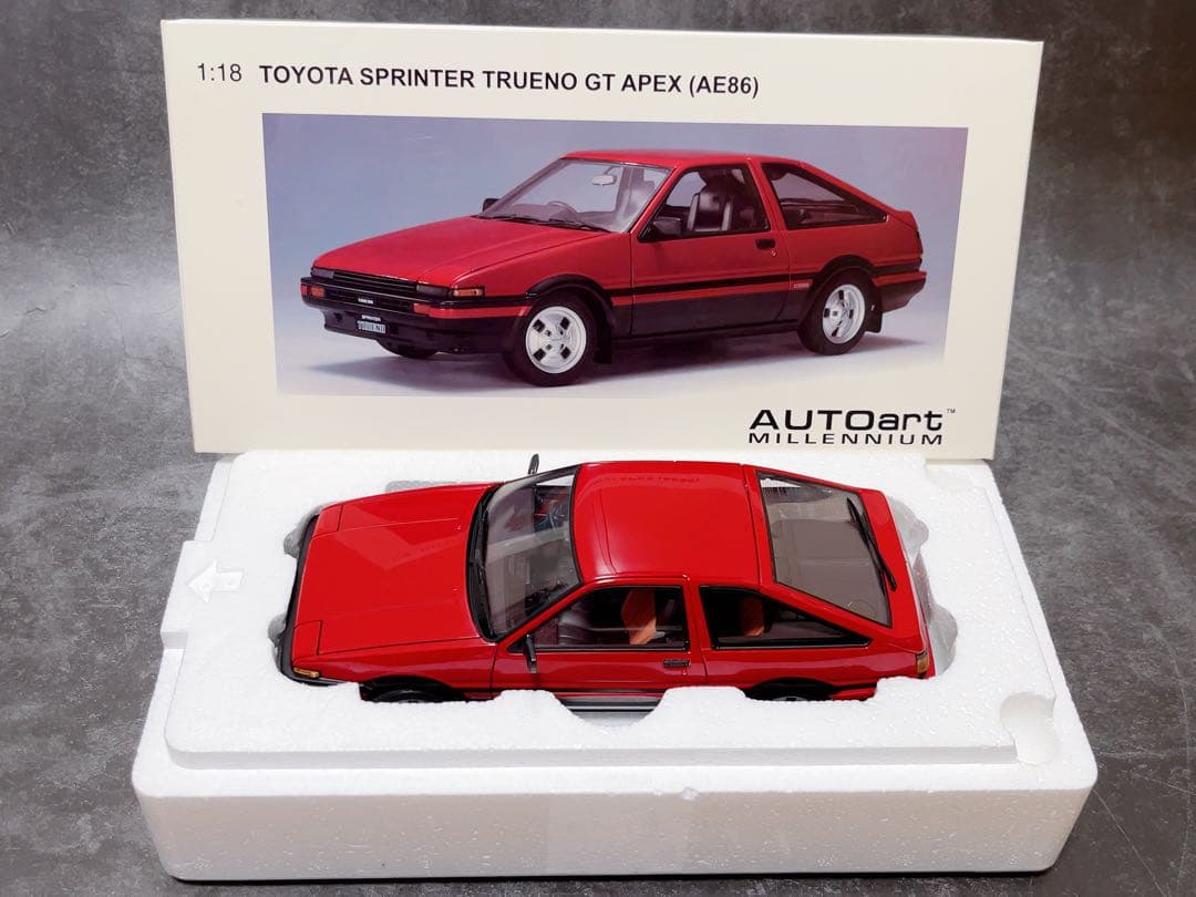 オートアート 1/18 トヨタ スプリンター トレノ GT APEX AE86 TOYOTA SPRINTER TRUENO (AE86) GT APEX-RED 1:18 by AUTOart BRAND