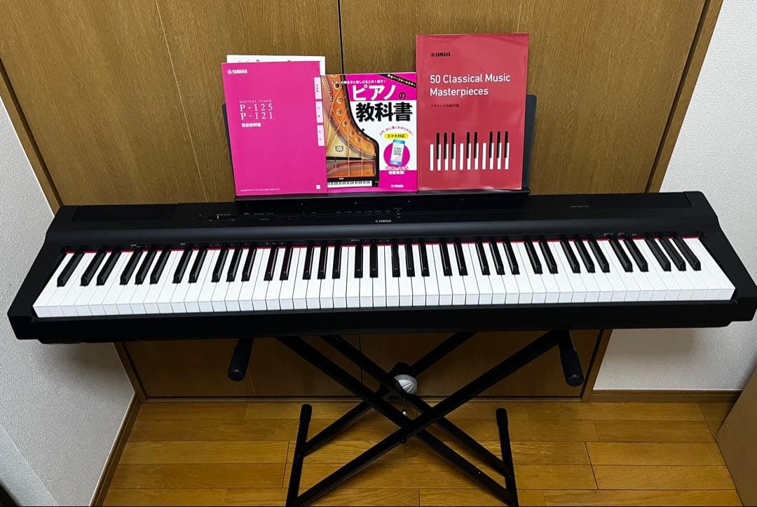【動作確認済み】YAMAHA p125 88鍵 譜面台、ペダル、教科書付き Amazon.com: YAMAHA P125 88-Key Weighted Action Digital Piano with