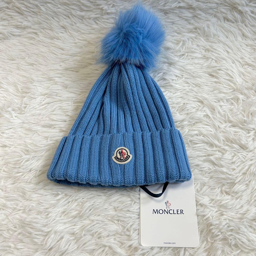 新品未使用 MONCLER モンクレール ニット帽 ロゴワッペン エコファー 中古・古着通販】MONCLER (モンクレール) ロゴワッペンニット帽